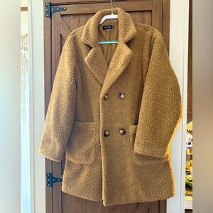 PrettyLittleThing Faux fur coat